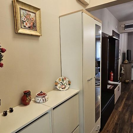 Bright Inn - Holiday & Business Apartment 소피아 외부 사진