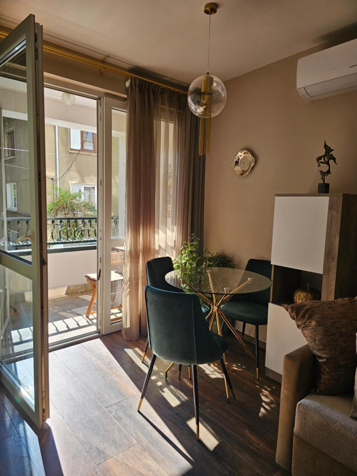 Bright Inn - Holiday & Business Apartment 소피아 외부 사진