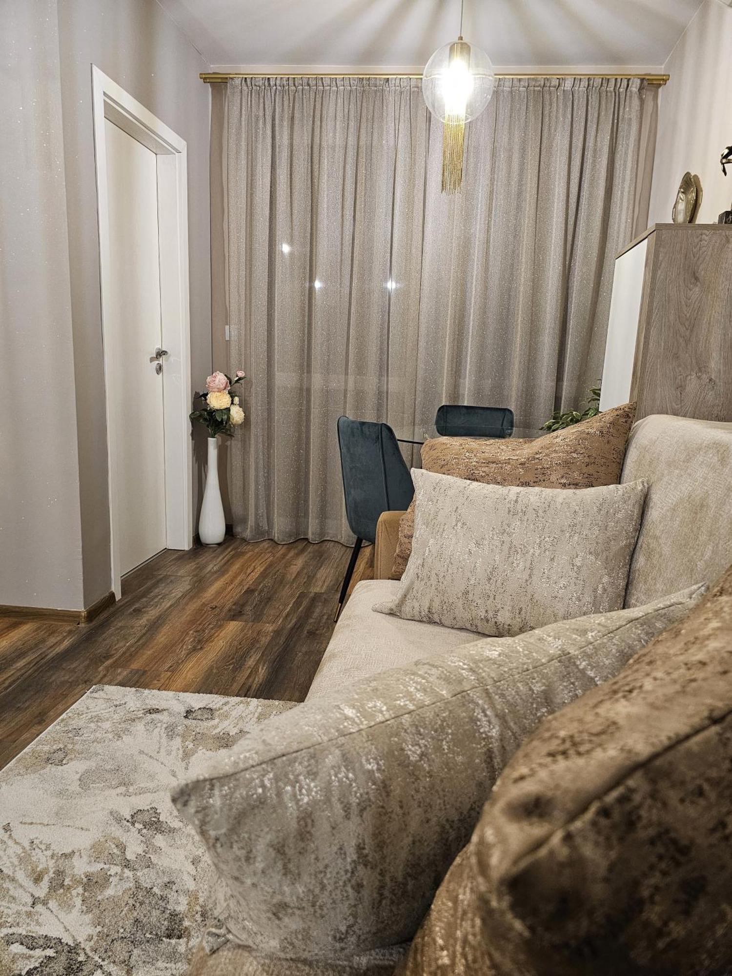 Bright Inn - Holiday & Business Apartment 소피아 외부 사진