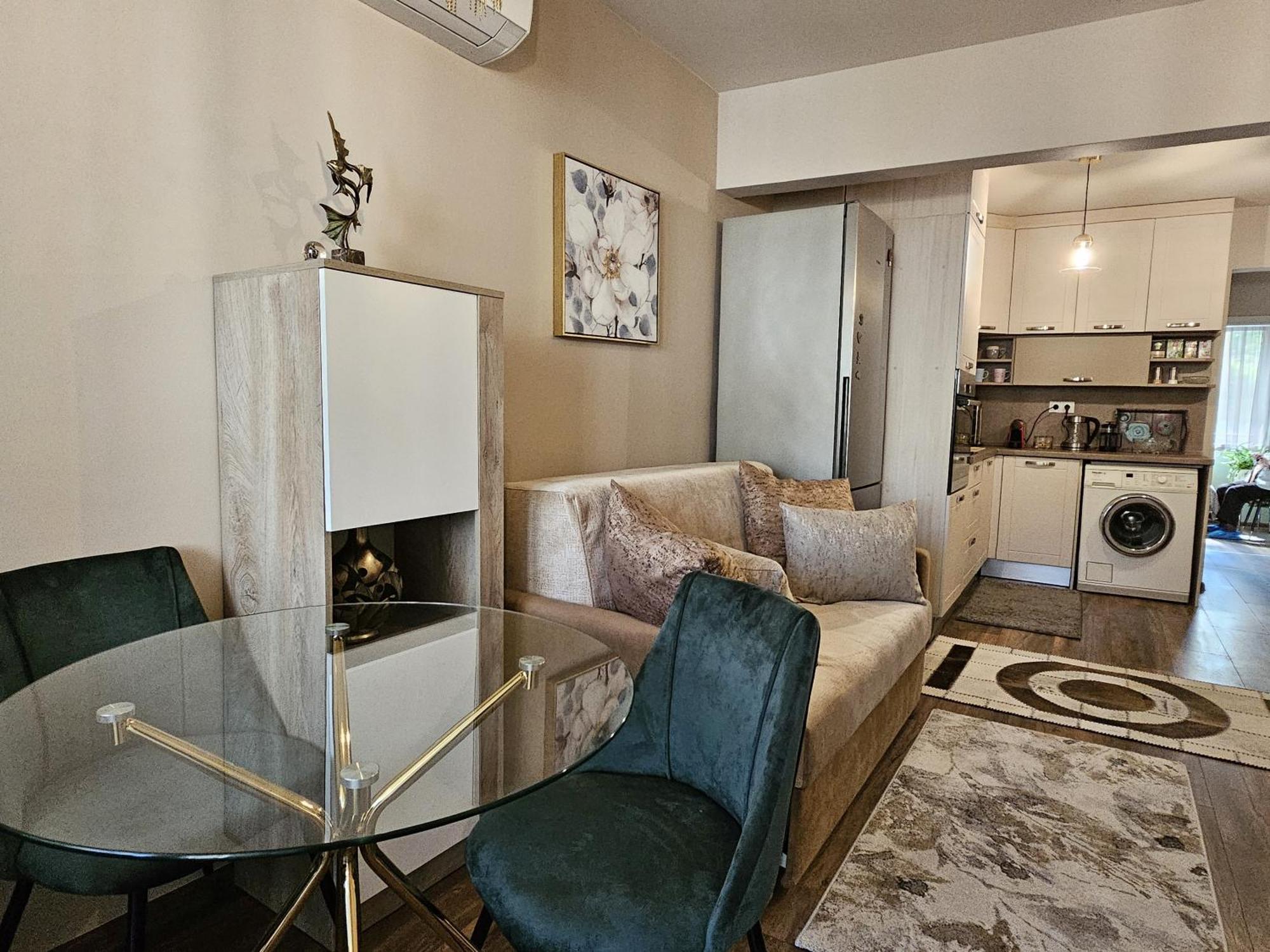 Bright Inn - Holiday & Business Apartment 소피아 외부 사진