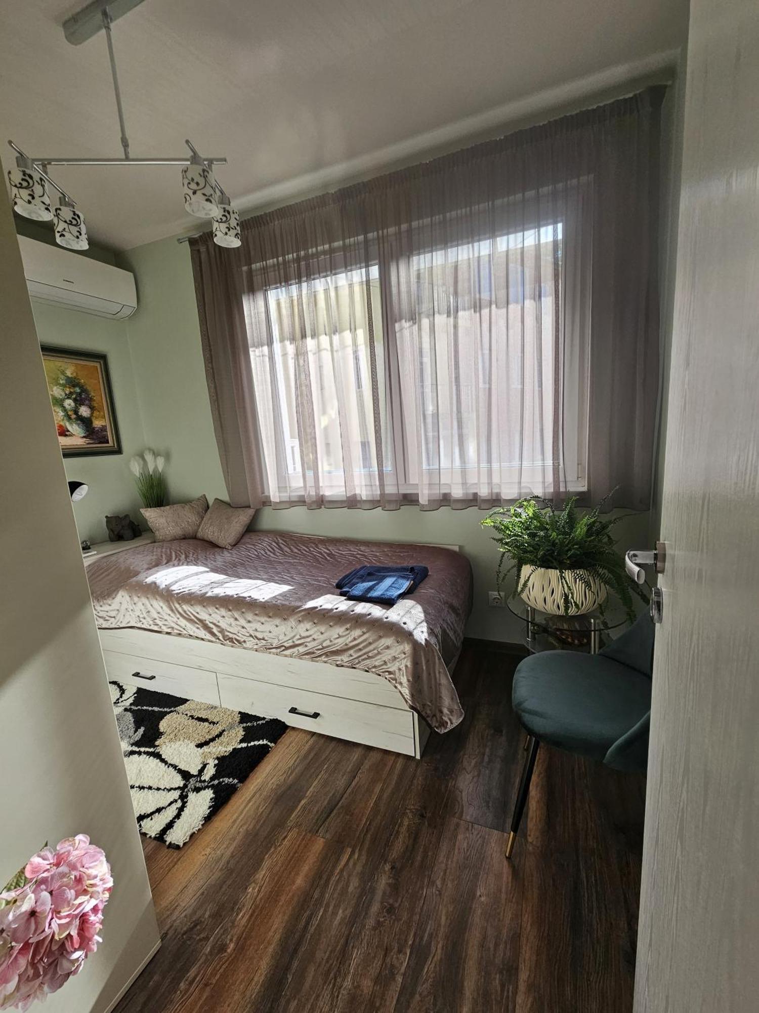 Bright Inn - Holiday & Business Apartment 소피아 외부 사진