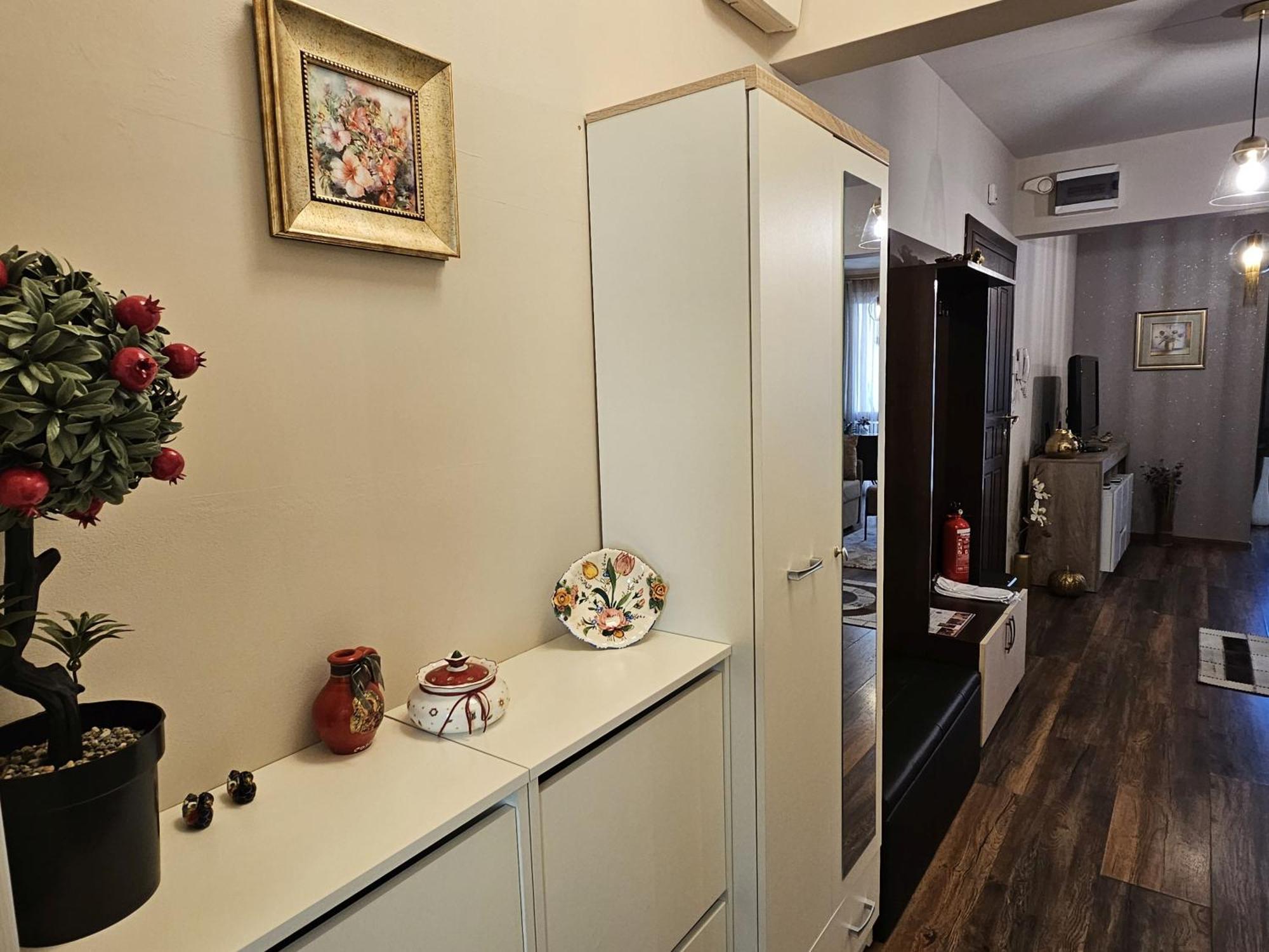 Bright Inn - Holiday & Business Apartment 소피아 외부 사진