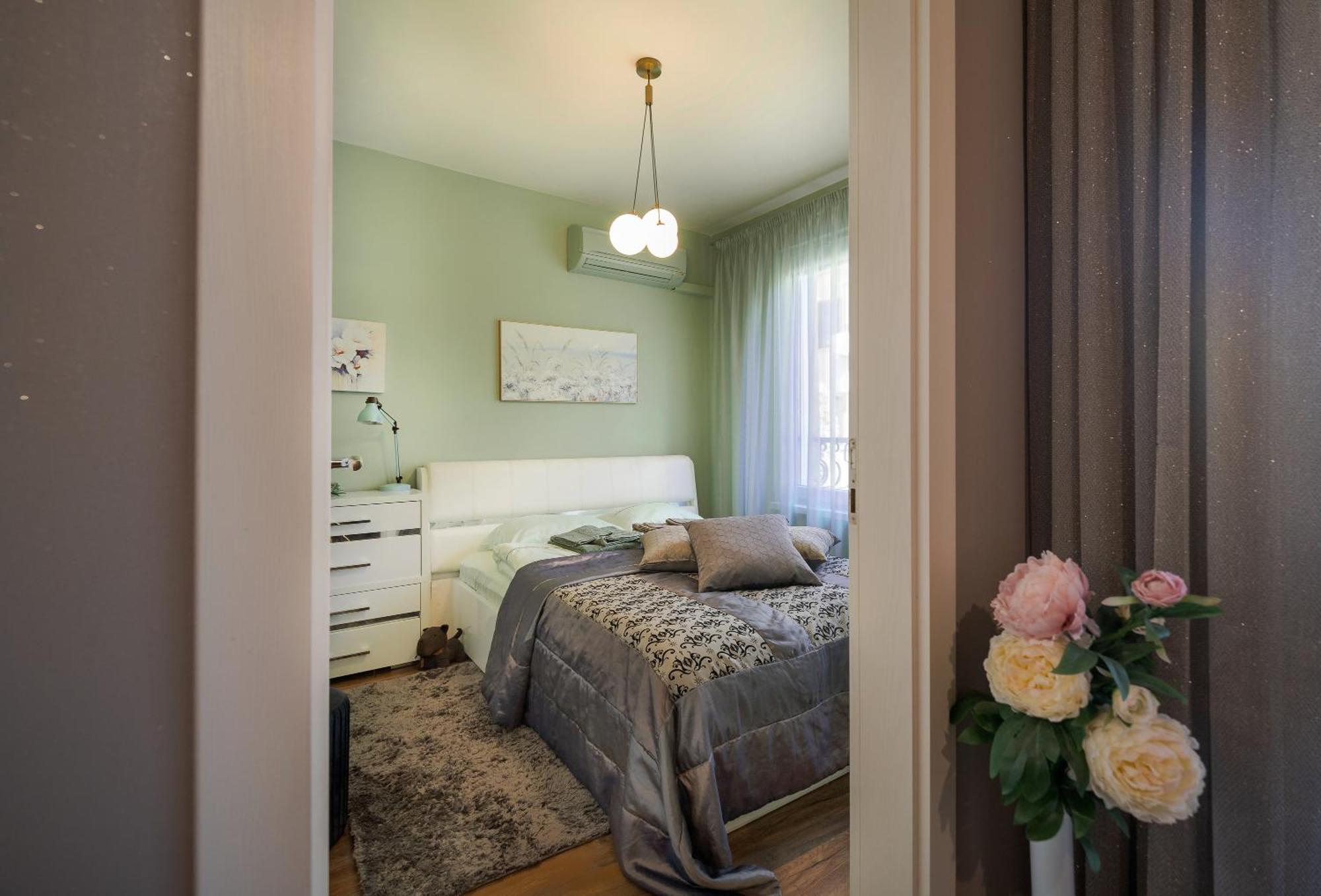 Bright Inn - Holiday & Business Apartment 소피아 외부 사진